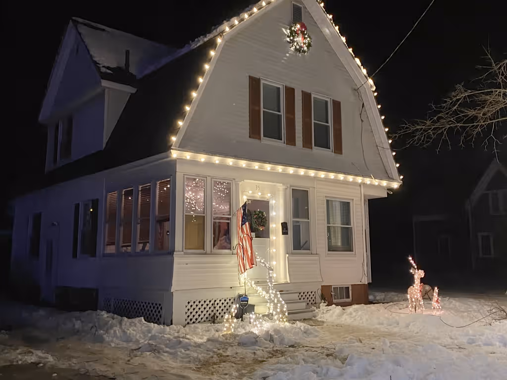 Residential holiday lights installation in New Hampshire